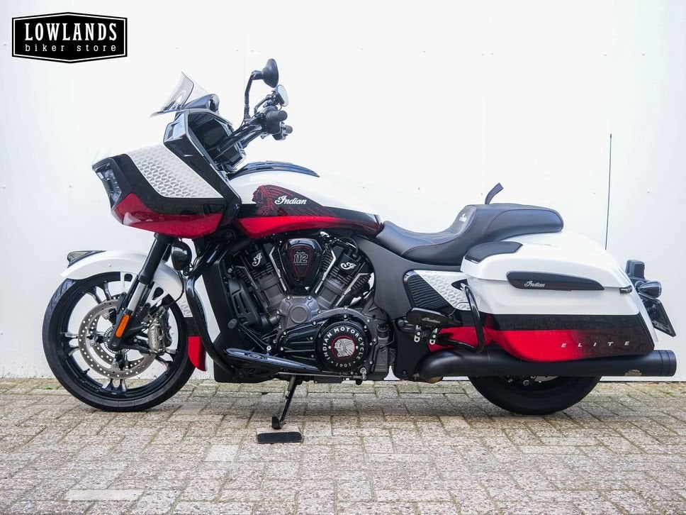 INDIAN MOTORCYCLE CHALLENGER ELITE (bj 2025), 2 cilinders, 1834 cc, Motorrijbewijs A, Onbekend