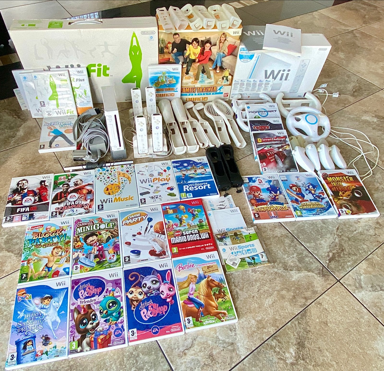 Uitgebreide Nintendo Wii Bundel met 24 Games en Accessoires, Ophalen of Verzenden, Gebruikt, Met 3 controllers of meer, Met games
