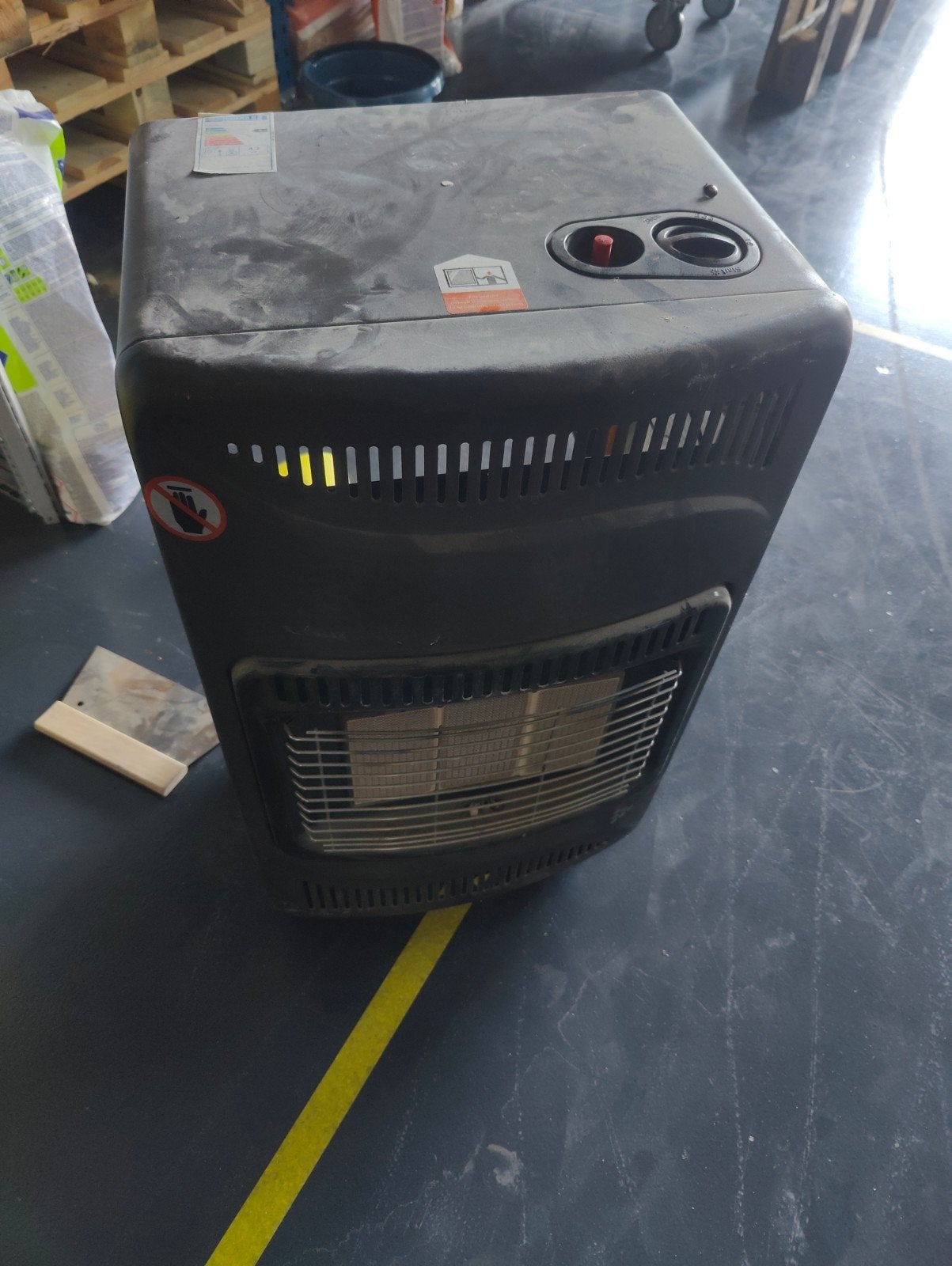 Gaskachel 4,2 kW - Efficiënte Verwarming, Huis en Inrichting, Kachels, Gebruikt, Gaskachel, Gas, Ophalen