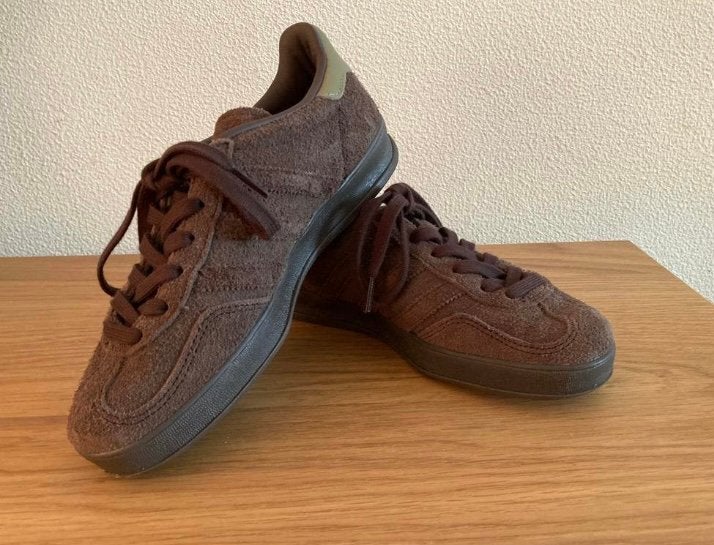 ADIDAS Gazelle maat 37 donkerbruin geruwd leer, Kleding | Dames, Ophalen of Verzenden, Zo goed als nieuw, Bruin, Sneakers of Gympen