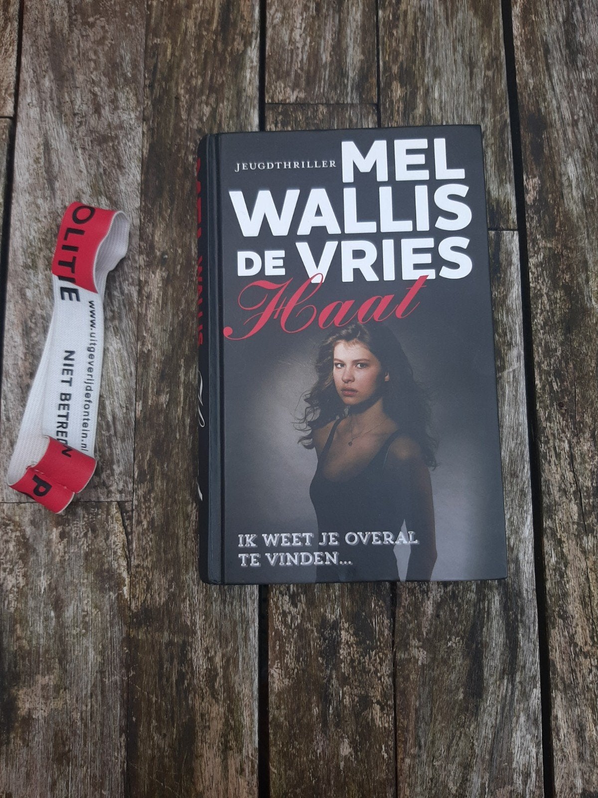 haat mel wallis de vries boek hardcover, Ophalen of Verzenden, Zo goed als nieuw