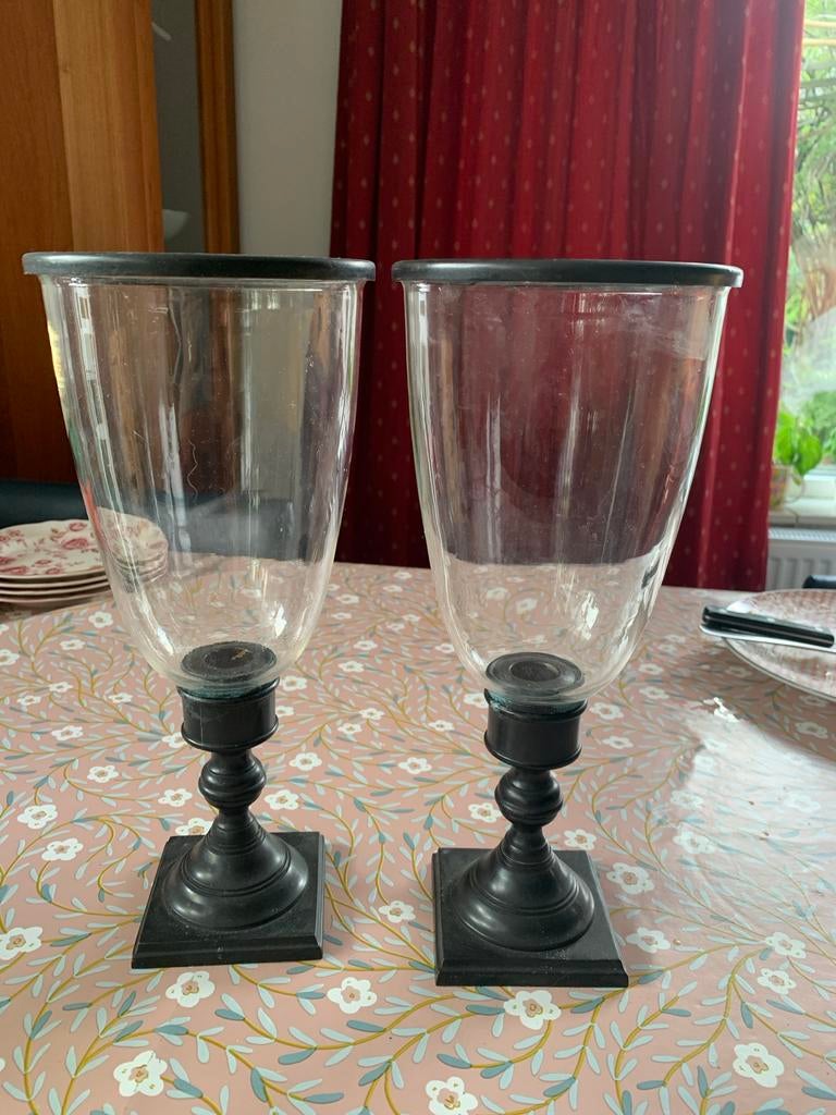 Set van 2 glazen windlichten met zwarte voet, Antiek en Kunst, Ophalen of Verzenden