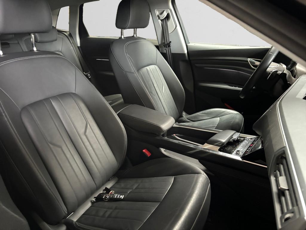 Audi e-tron 55 quattro Advanced edition Plus 95 kWh SOH 90%,, Auto's, Audi, Automaat, 131 €/maand, Adaptive Cruise Control, Met garantie (alle)