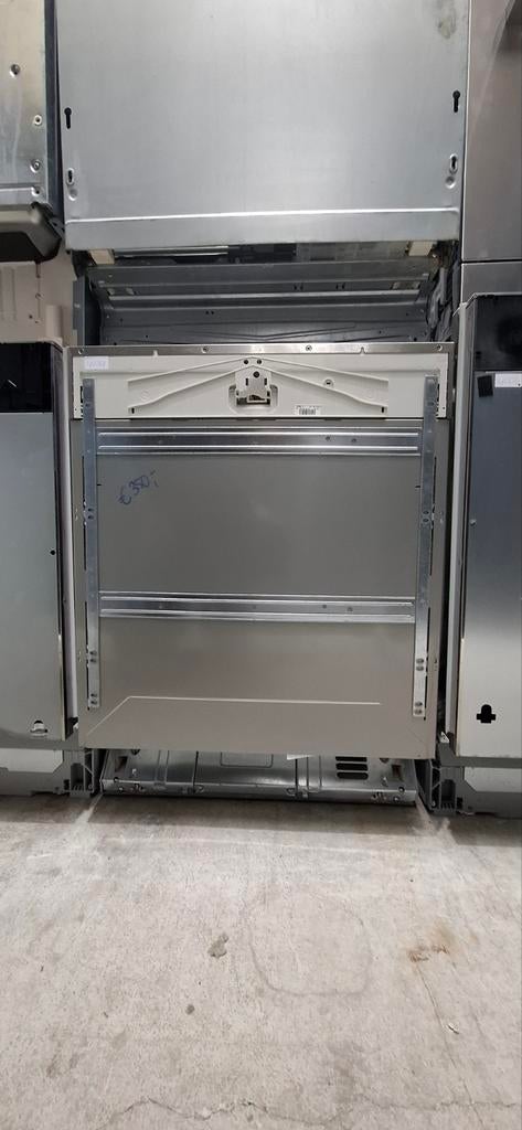 Miele inbouw vaatwasser, 3 maand garantie 4039, Witgoed en Apparatuur, Vaatwasmachines, Ophalen, Minder dan 85 cm, Minder dan 10 liter