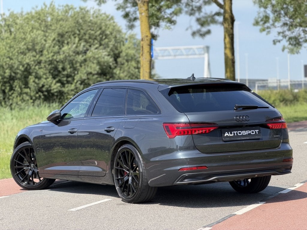 Audi A6 Avant 50 TFSI e Quattro S-Line Nightvision B&O Memor, Auto's, Automaat, Dealer onderhouden, 14 kWh, Zwart