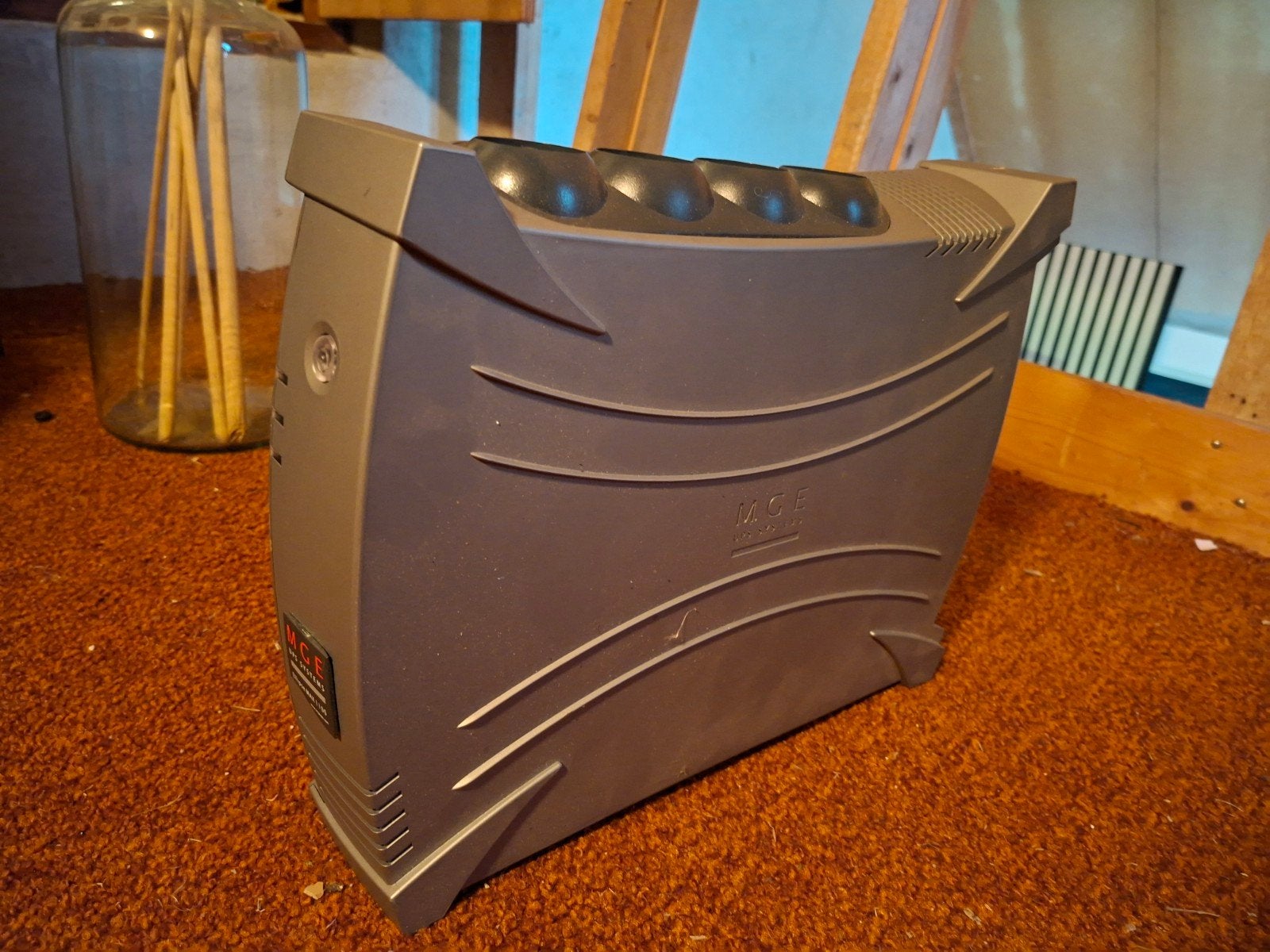 MGE UPS Systems Ellipse MAX 1100 Noodstroomvoeding, Ophalen, Gebruikt