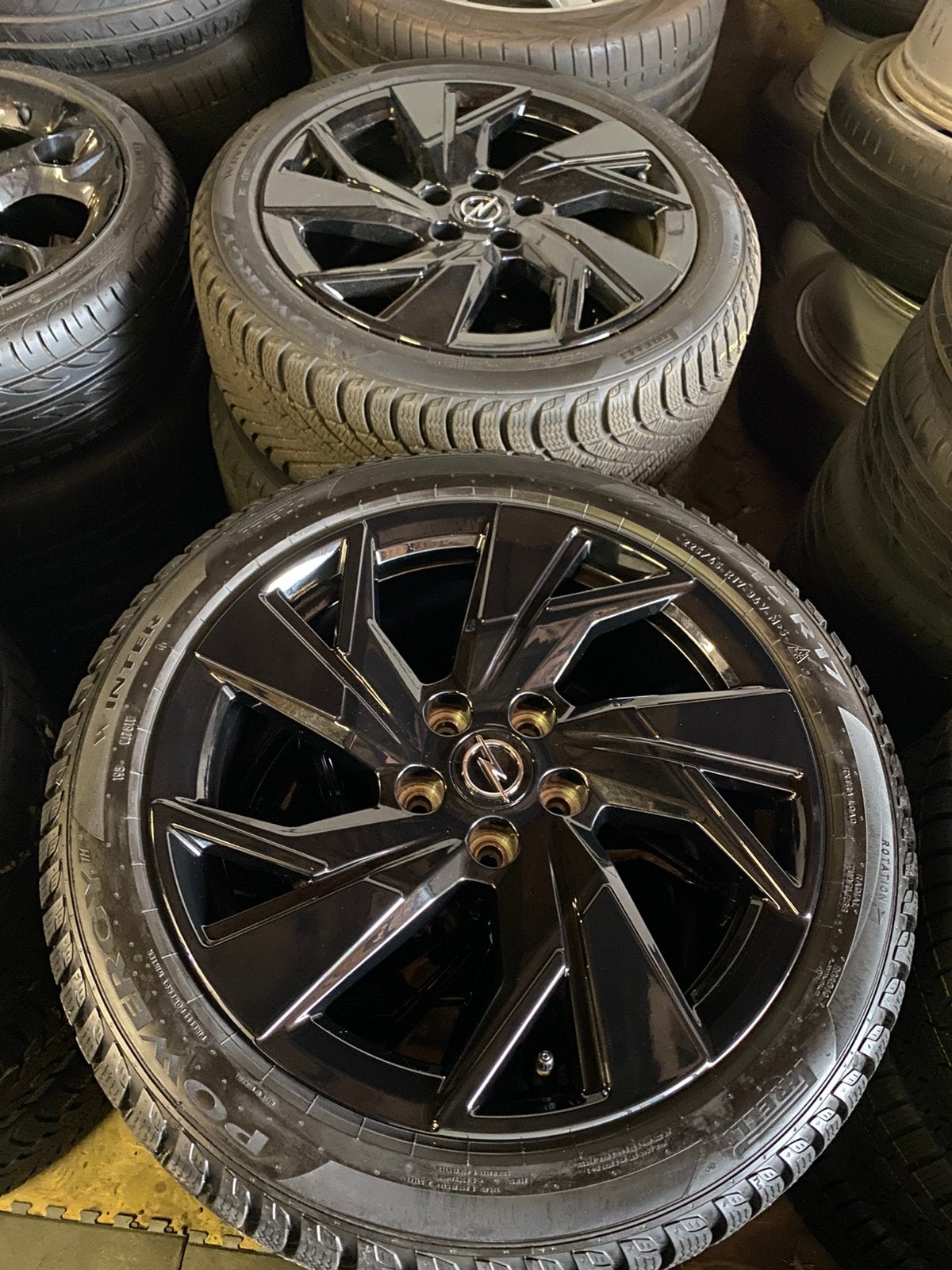 NIEUWE (demo) Opel Astra L velgen + Pirelli winterbanden 8mm, Banden en Velgen, Nieuw, 17 inch, 225 mm