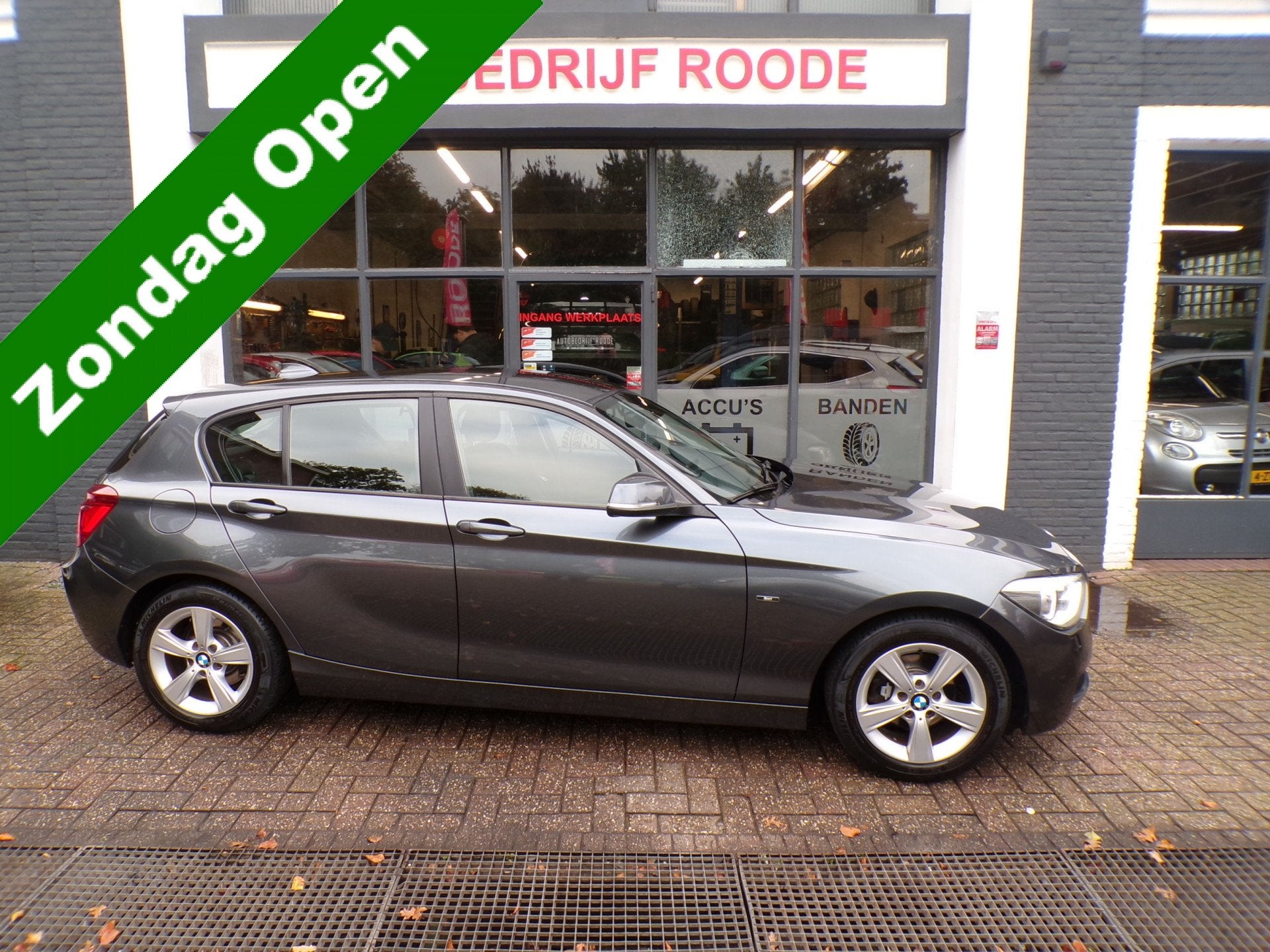 BMW 1-serie 114i EDE Executive ZEER MOOI,APK ! ""ZONDAG OPEN, Auto's, 1-Serie, Achterwielaandrijving, Gebruikt, Euro 6