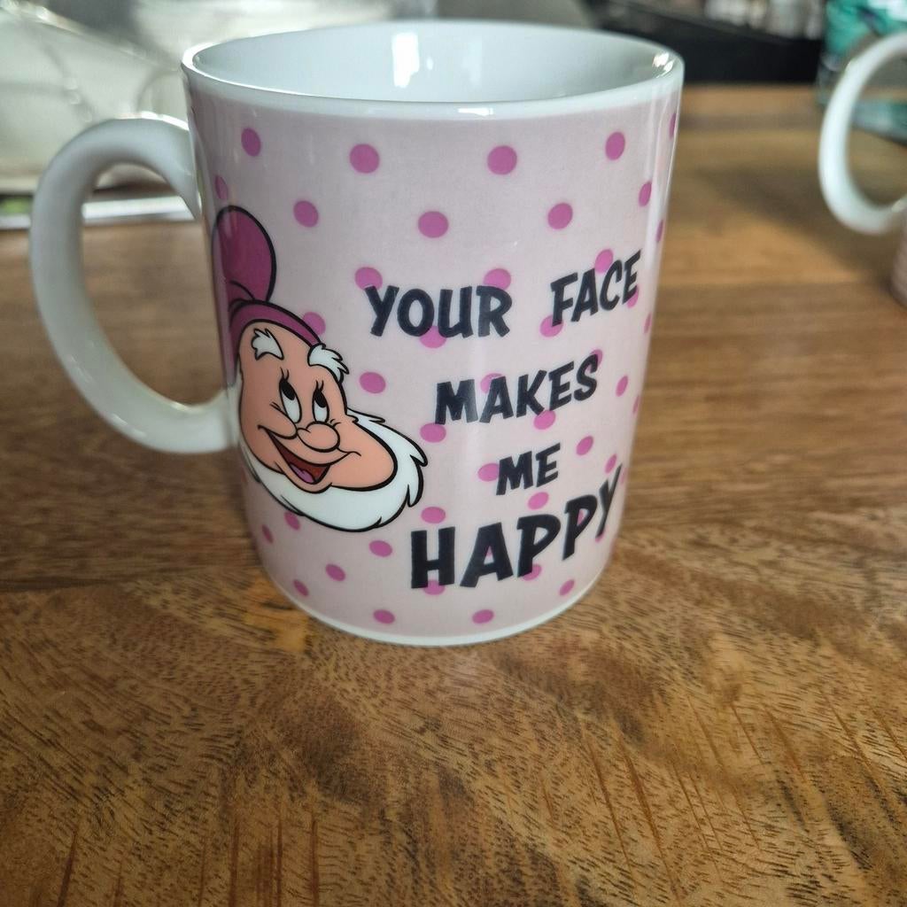 Disney Stoetel mok - Your Face Makes Me Happy, Gebruikt, Keramiek, Ophalen of Verzenden, Overige stijlen