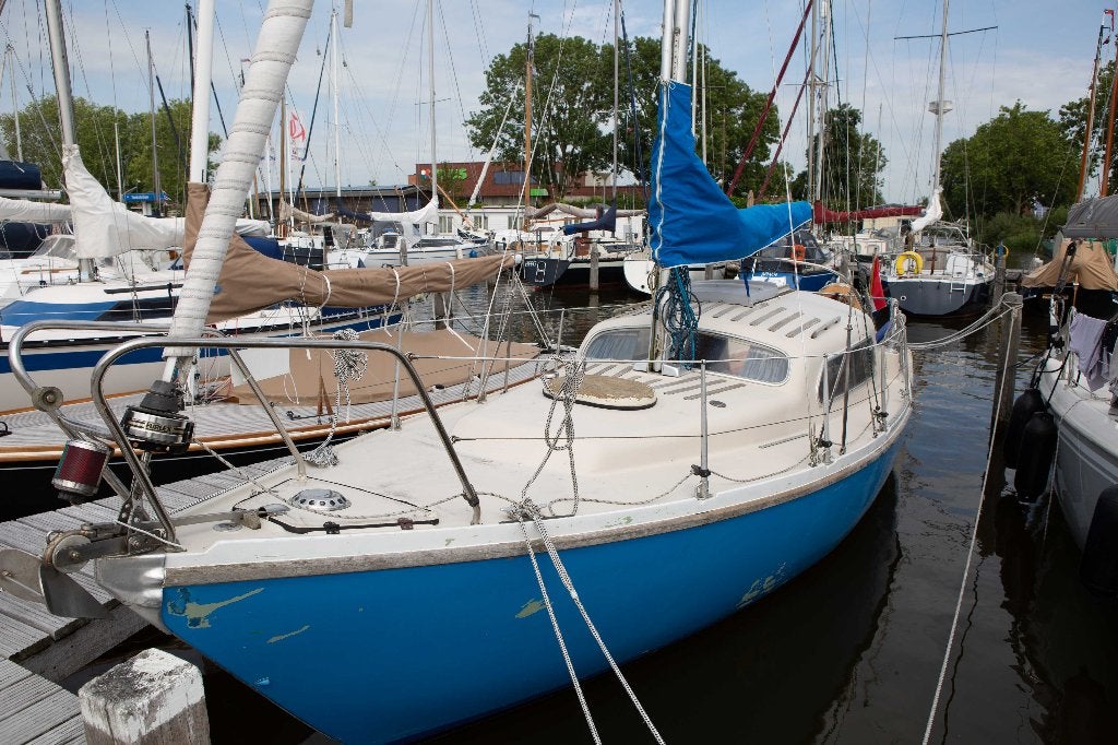 Polyester kajuitzeiljacht, Gebruikt, Binnenboordmotor, Diesel, 85 m