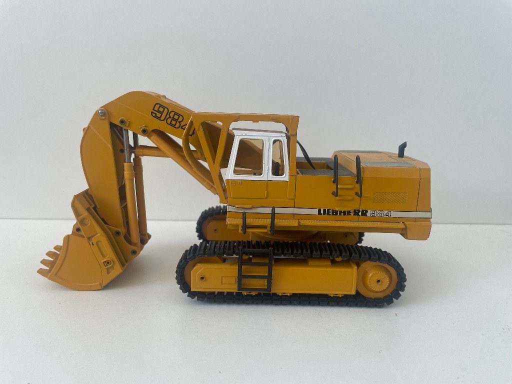Liebherr 984 frontshovel van Conrad, Hobby en Vrije tijd, Modelauto's | 1:50, Ophalen of Verzenden, Zo goed als nieuw, Hijskraan, Tractor of Landbouw