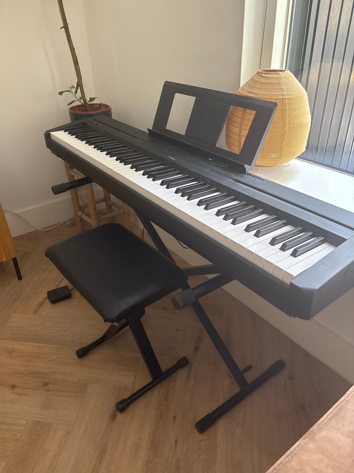 Yamaha P-45 Digitale Piano met Standaard en Kruk, Muziek en Instrumenten, Ophalen, 88 toetsen, Yamaha, Zo goed als nieuw