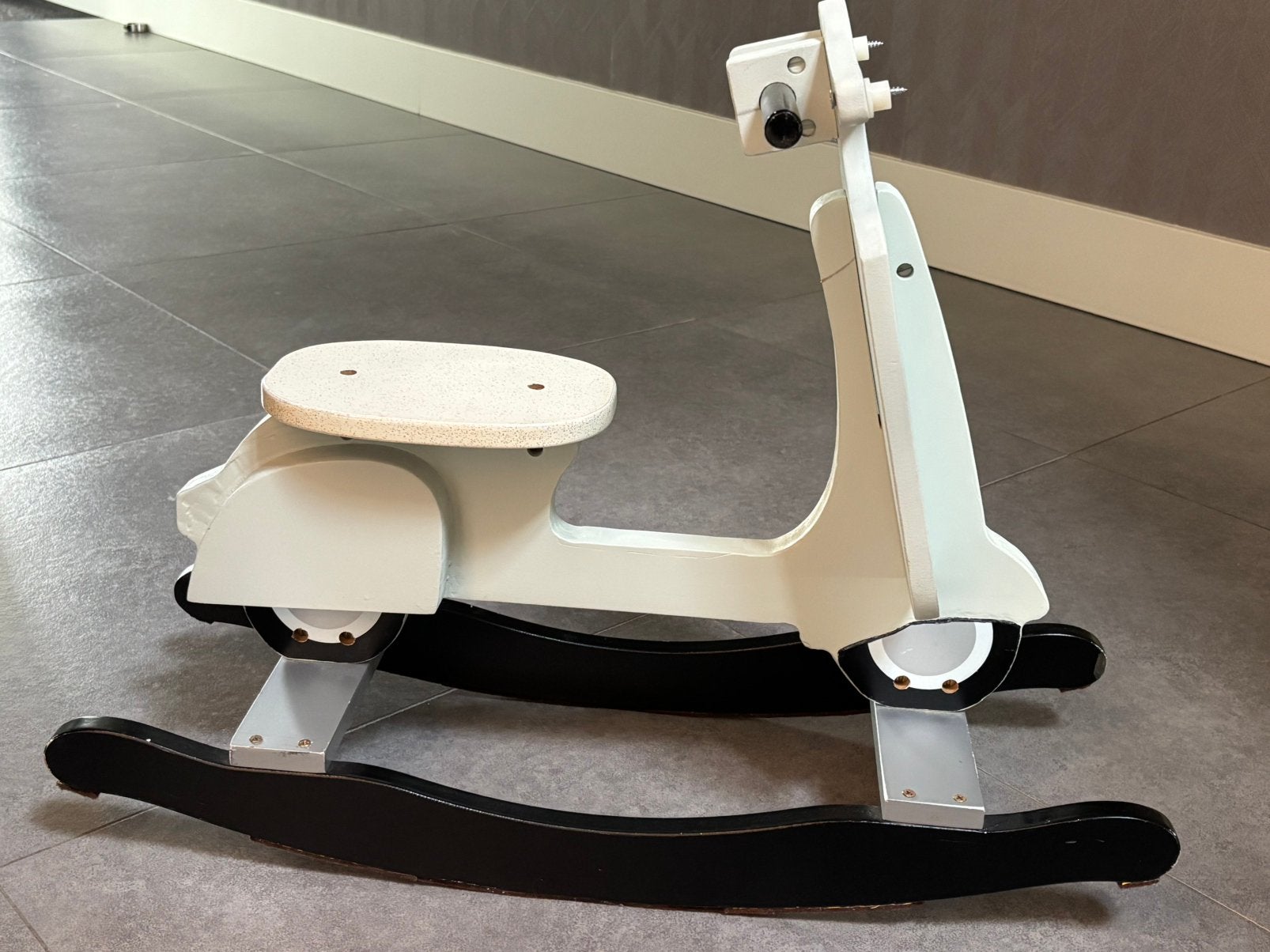 Hobbel scooter, Kinderen en Baby's, Ophalen, Zo goed als nieuw