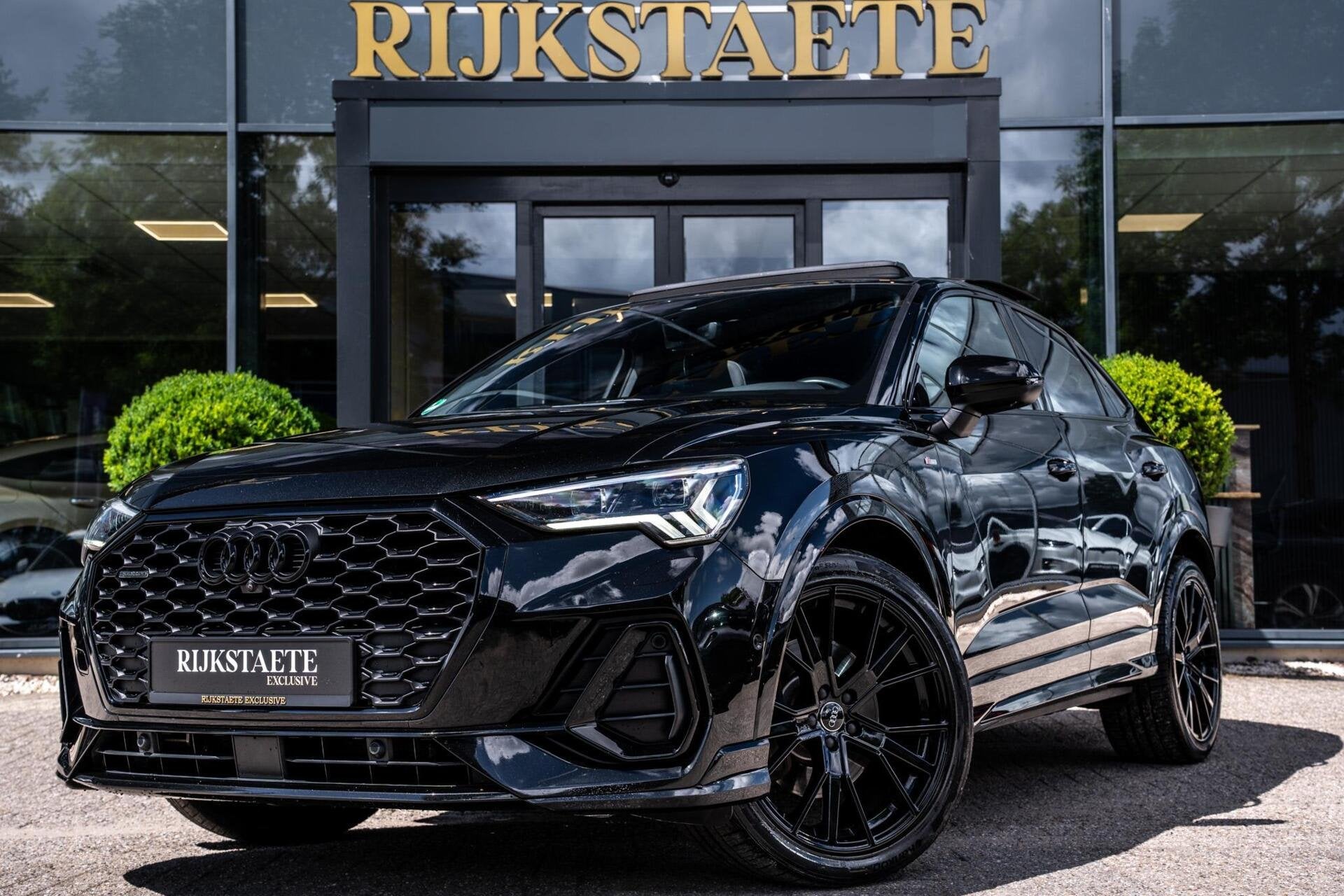 Audi Q3 Sportback 45 TFSI Quattro S-LINE|PANO|MATRIX|B&O, Auto's, Audi, Gebruikt, 4 cilinders, 1984 cc, Zwart