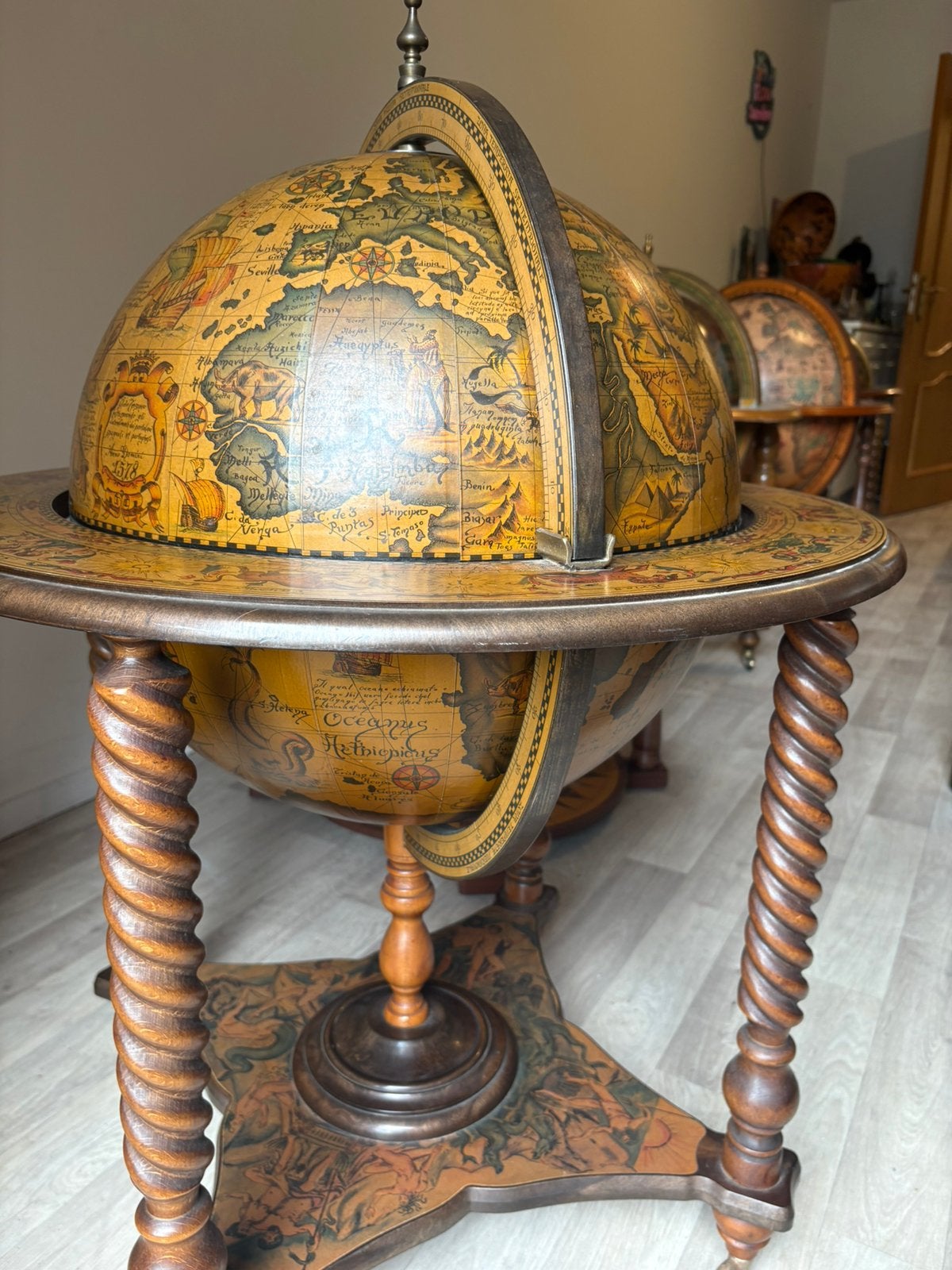 ANTIEKE bar globe drank wereldbol barglobe globebar, Ophalen, Zo goed als nieuw