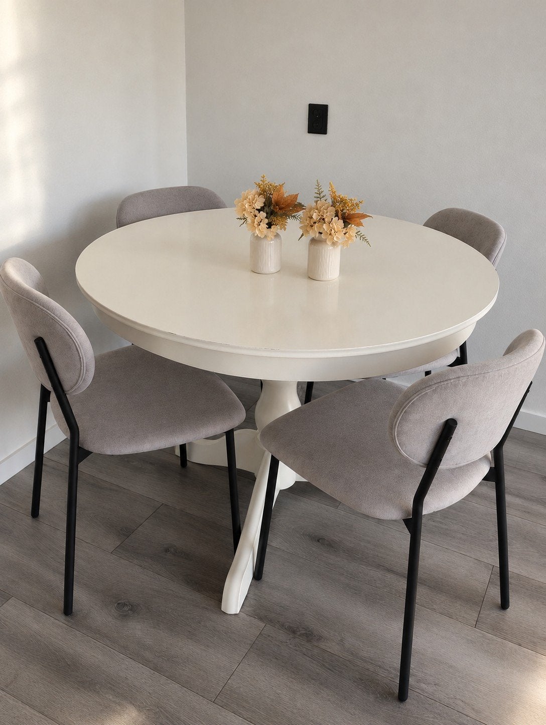 Uitschuifbare witte Ikea eettafel, Huis en Inrichting, Ophalen, Gebruikt, Rond, 50 tot 100 cm