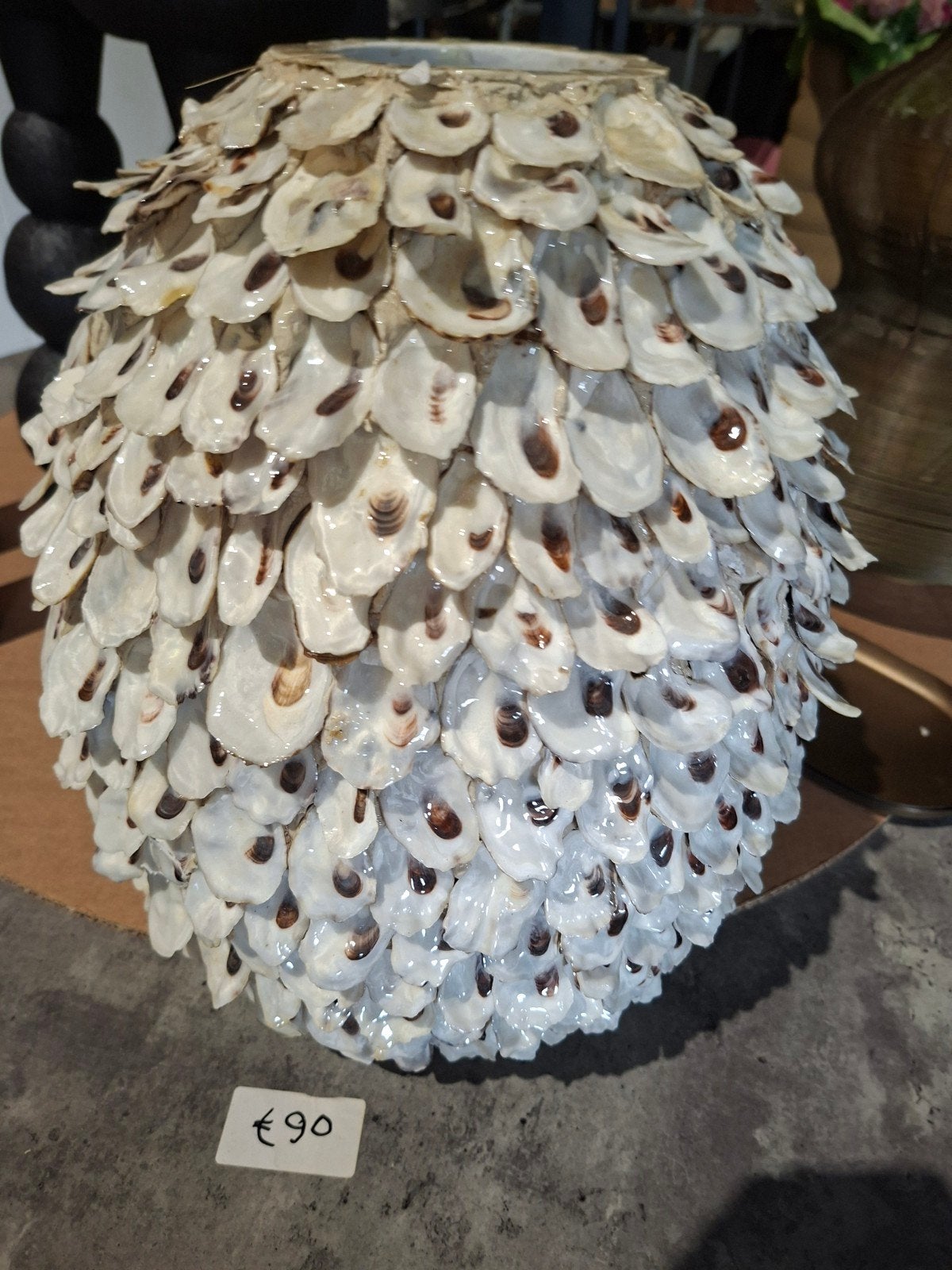 Schelpen siervaas 25 euro, Ophalen