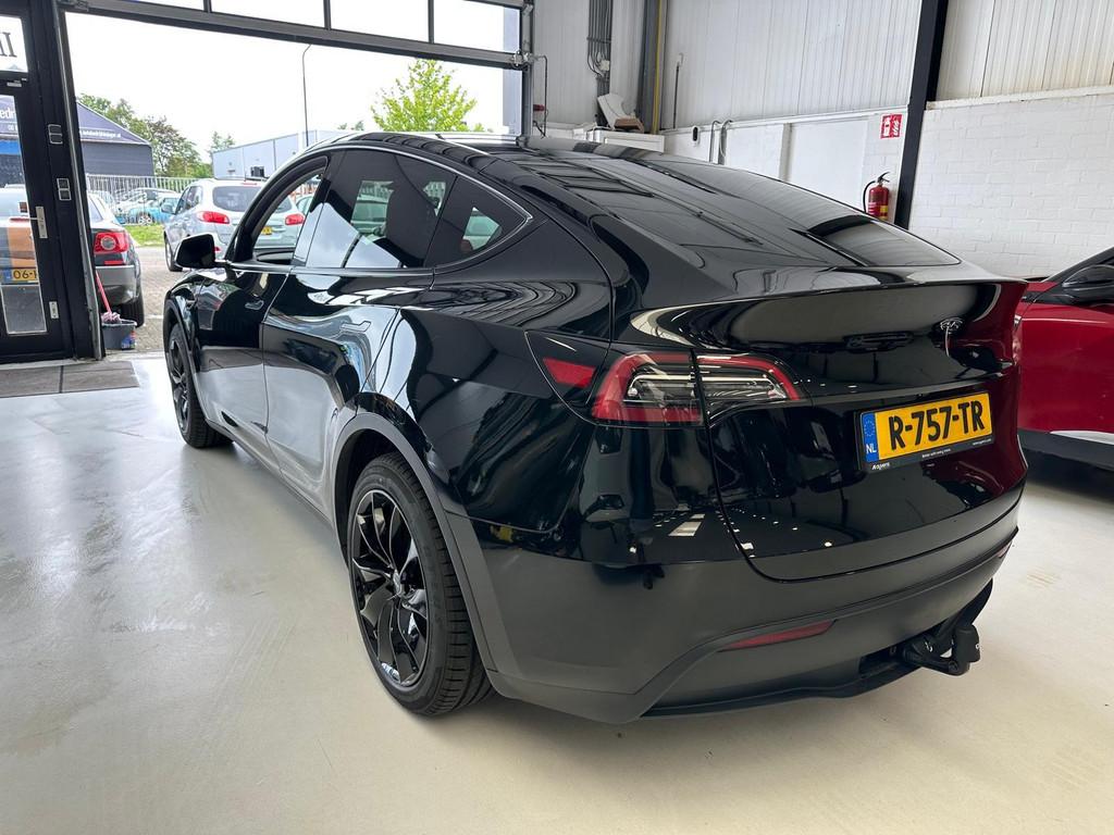 Tesla Model Y RWD 58 kWh NOG 5 JAAR GARANTIE VOOR ACCU, Auto's, Tesla, Automaat, 238 pk, Achterwielaandrijving, Gebruikt