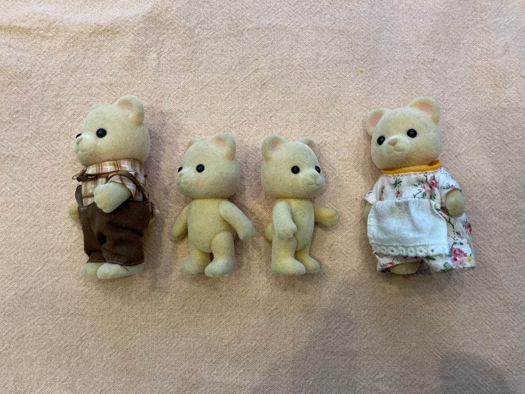 Sylvanian families set 5059 bear family familie beer 4 stuks, Verzamelen, Poppetjes en Figuurtjes, Ophalen of Verzenden, Gebruikt