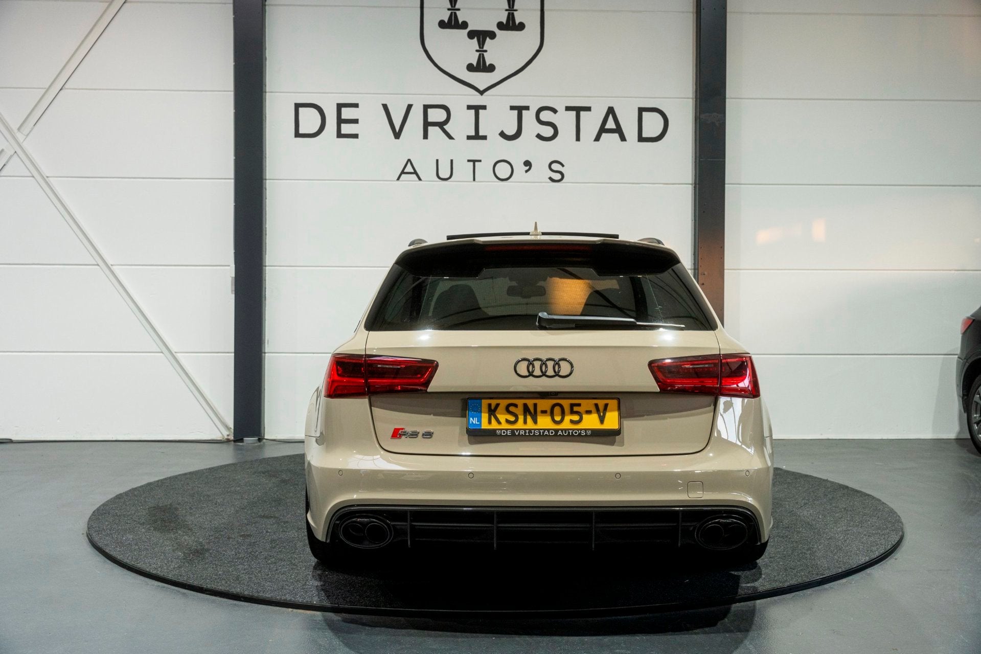 Audi A6 Avant RS 6 quattro performance AKRAPOVIC Carbon Audi, Auto's, Automaat, Gebruikt, RS6, 3993 cc