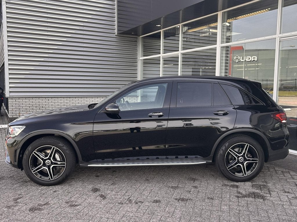Mercedes-Benz GLC-klasse 300 e 4MATIC AMG | Airmatic Luchtve, Auto's, Mercedes-Benz, Automaat, LED verlichting, 14 kWh, Gebruikt