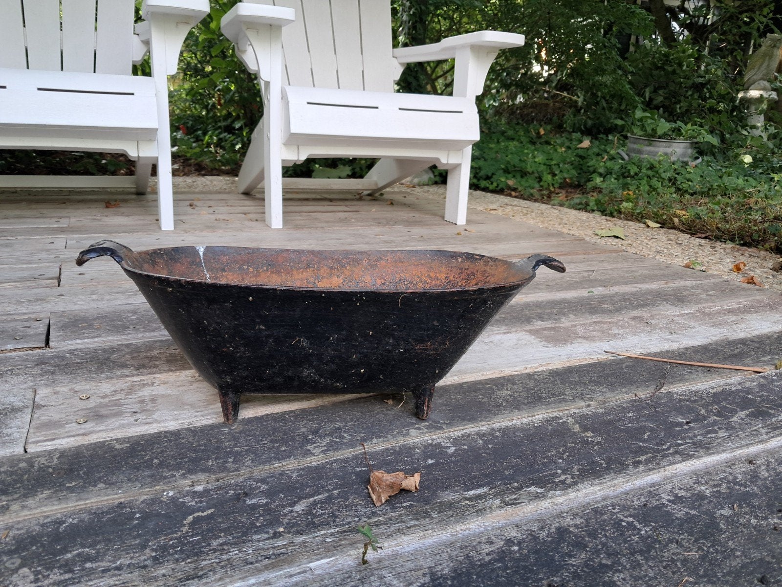 Gietijzeren drinkbak plantenbak?, Tuin en Terras, Bloembakken en Plantenbakken, Ophalen, Rond, Metaal