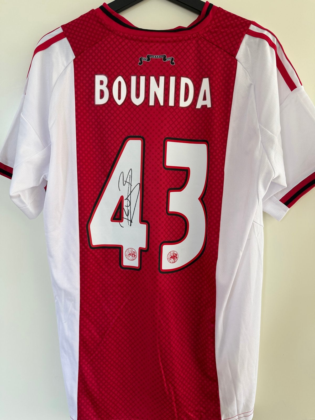 Gesigneerd Ajax shirt van Bounida met videobewijs, Ophalen of Verzenden, Zo goed als nieuw, Ajax, Shirt