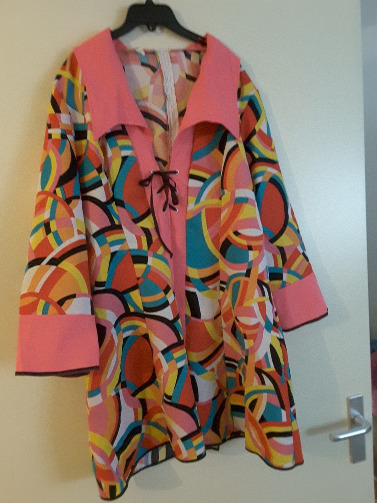 Retro Tuniek Maat 44 - Kleurrijk Carnaval Feestkleding, Kleding | Dames, Carnaval, Maat 42/44 (L), Ophalen of Verzenden, Kleding
