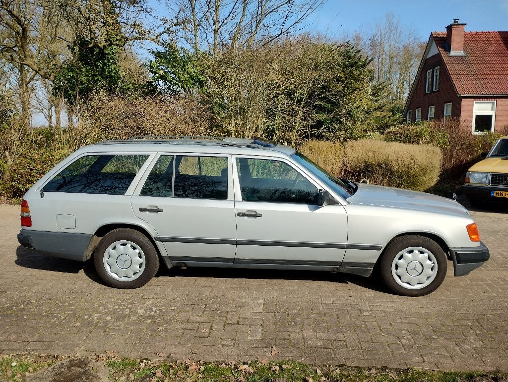 Daimler Benz 300TE 1987 oldtimer apk 03-2028 inruil mogelijk, foto 5