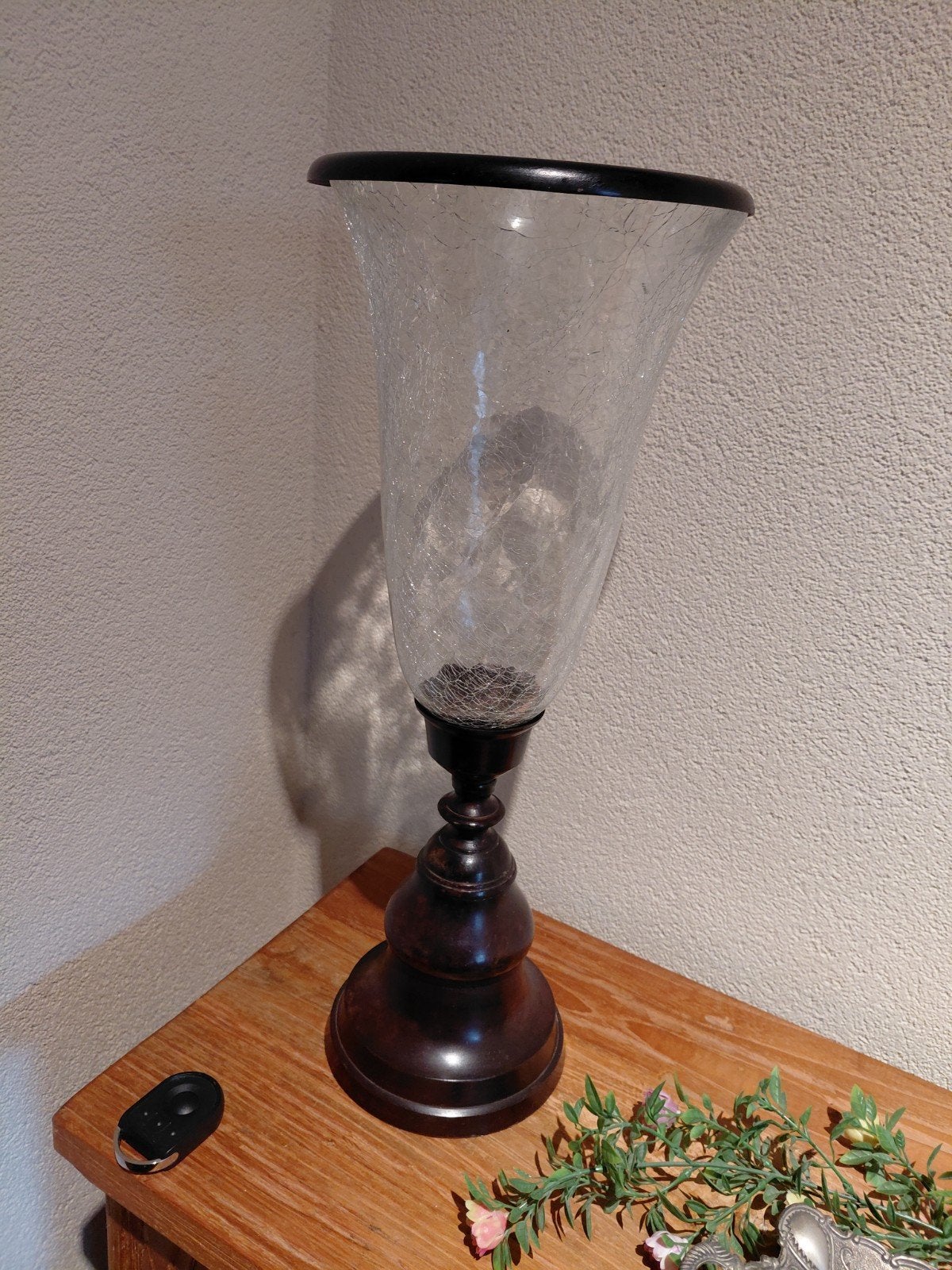glazen windlicht met bruin ijzere voet, Ophalen, Gebruikt, Bruin, Windlicht