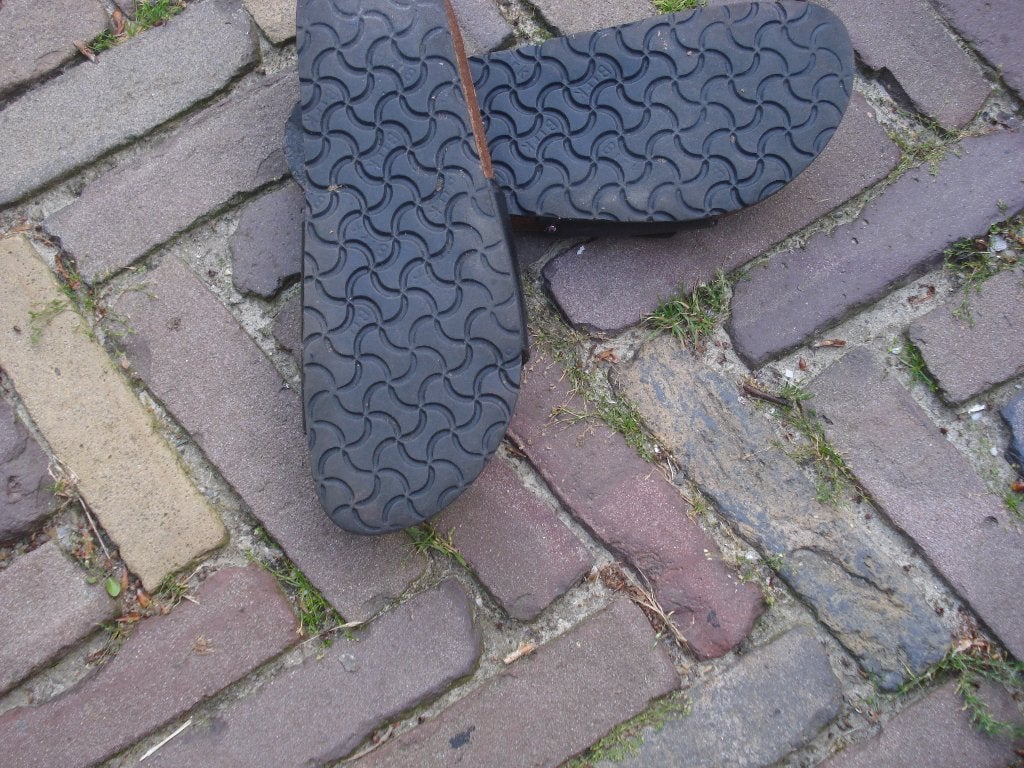 BIRKENSTOCK MADRID ZWART 40 NU GRATIS VERZENDING PER POST, Slippers, Verzenden, Zwart, Zo goed als nieuw