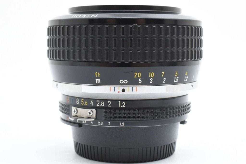 Nikon Nikkor 50mm f/1.2 AiS NOCT 58 1.2 (nieuwstaat) BTW, Ophalen of Verzenden, Zo goed als nieuw, Zoom, Nikon.nl@cffcommunications.nl