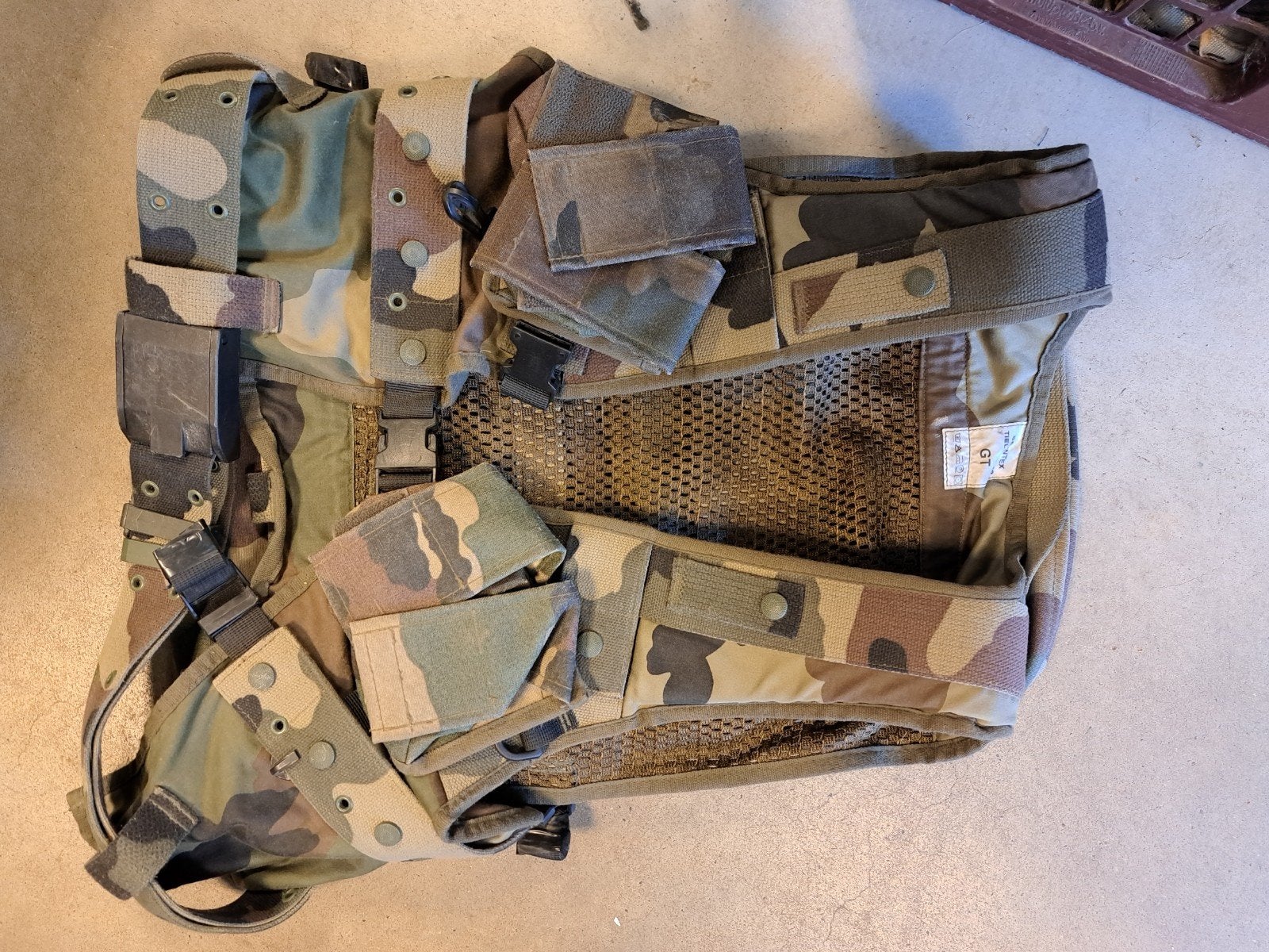 Origineel Frans Militair Gevechtsvest / Tactisch Vest CCE Ca, Verzamelen, Militaria | Algemeen, Kleding of Schoenen, Ophalen of Verzenden