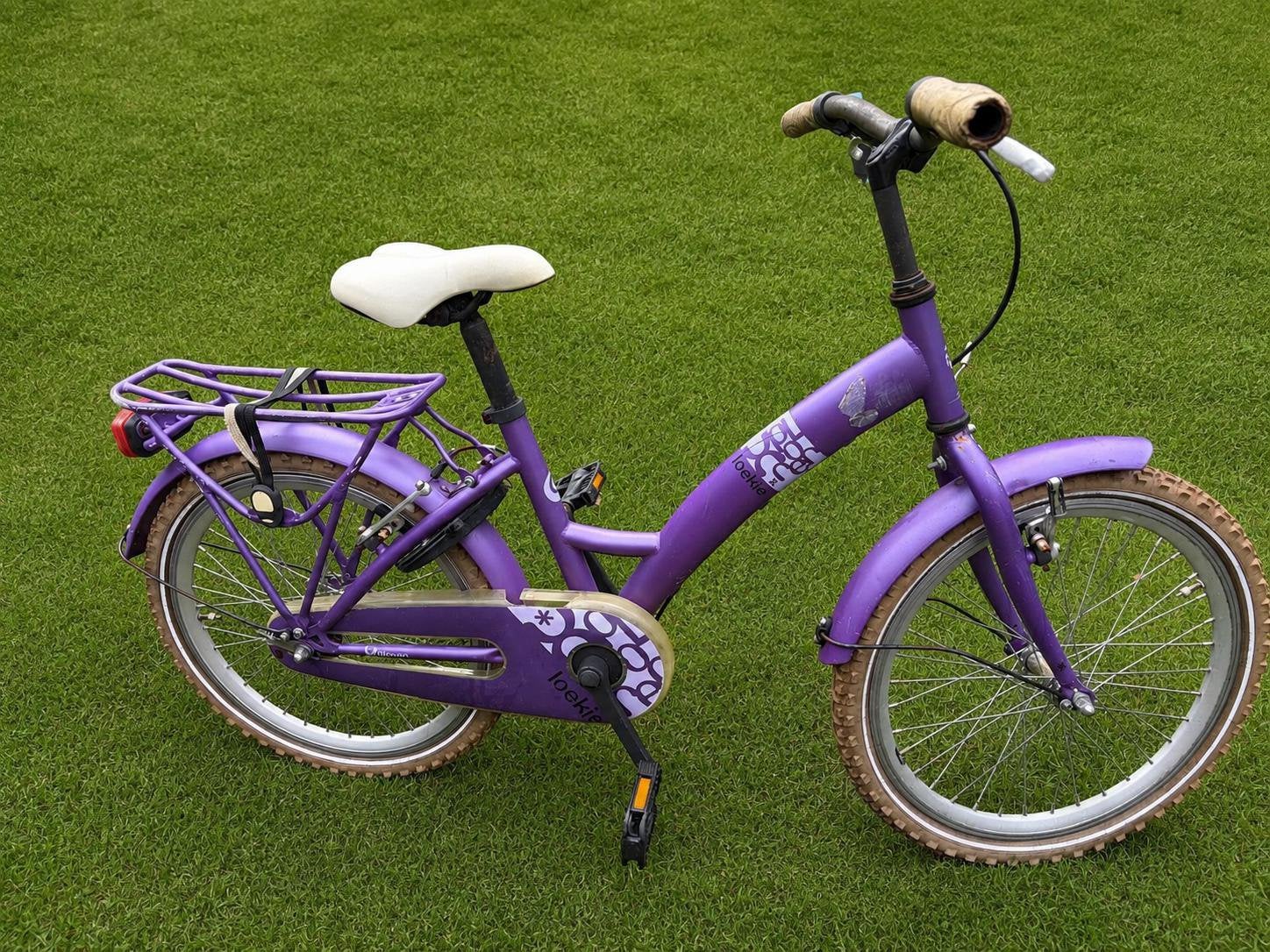 Paarse kinderfiets 20 inch met bagagedrager, Ophalen, Gebruikt, Velgrem, Handrem