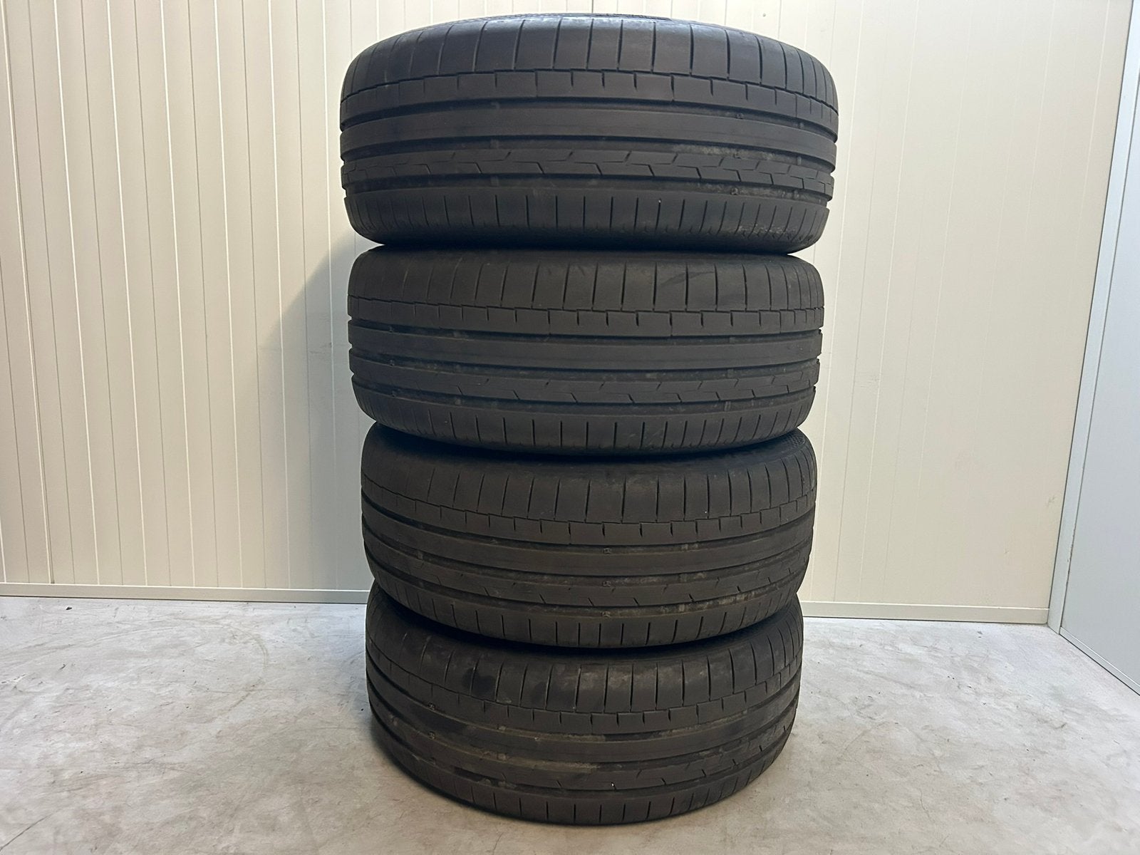 Originele Audi Q3 SQ3 sport 19 inch Continental AO 2023, Audi, Gebruikt, Banden en Velgen, 235 mm