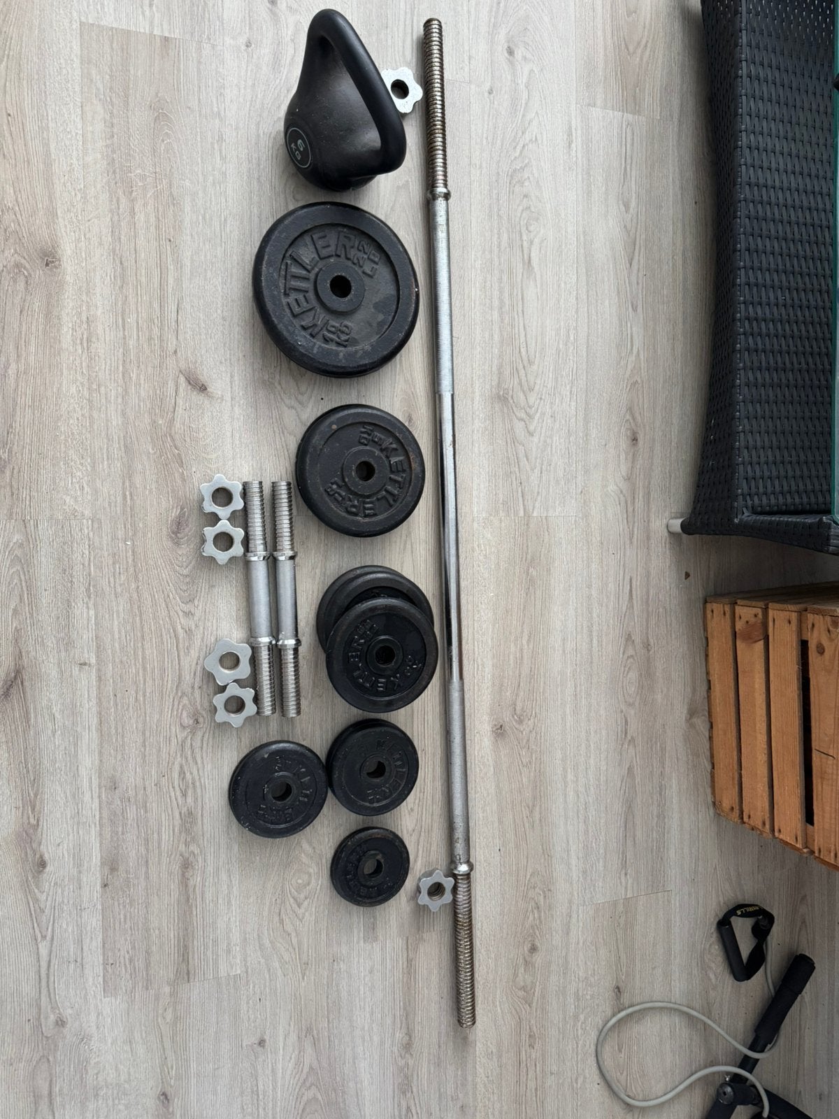 Kettler gewichtset, halterstang, dumbbells,+ 6 kg kettlebell, Sport en Fitness, Fitnessmaterialen, Ophalen, Zo goed als nieuw