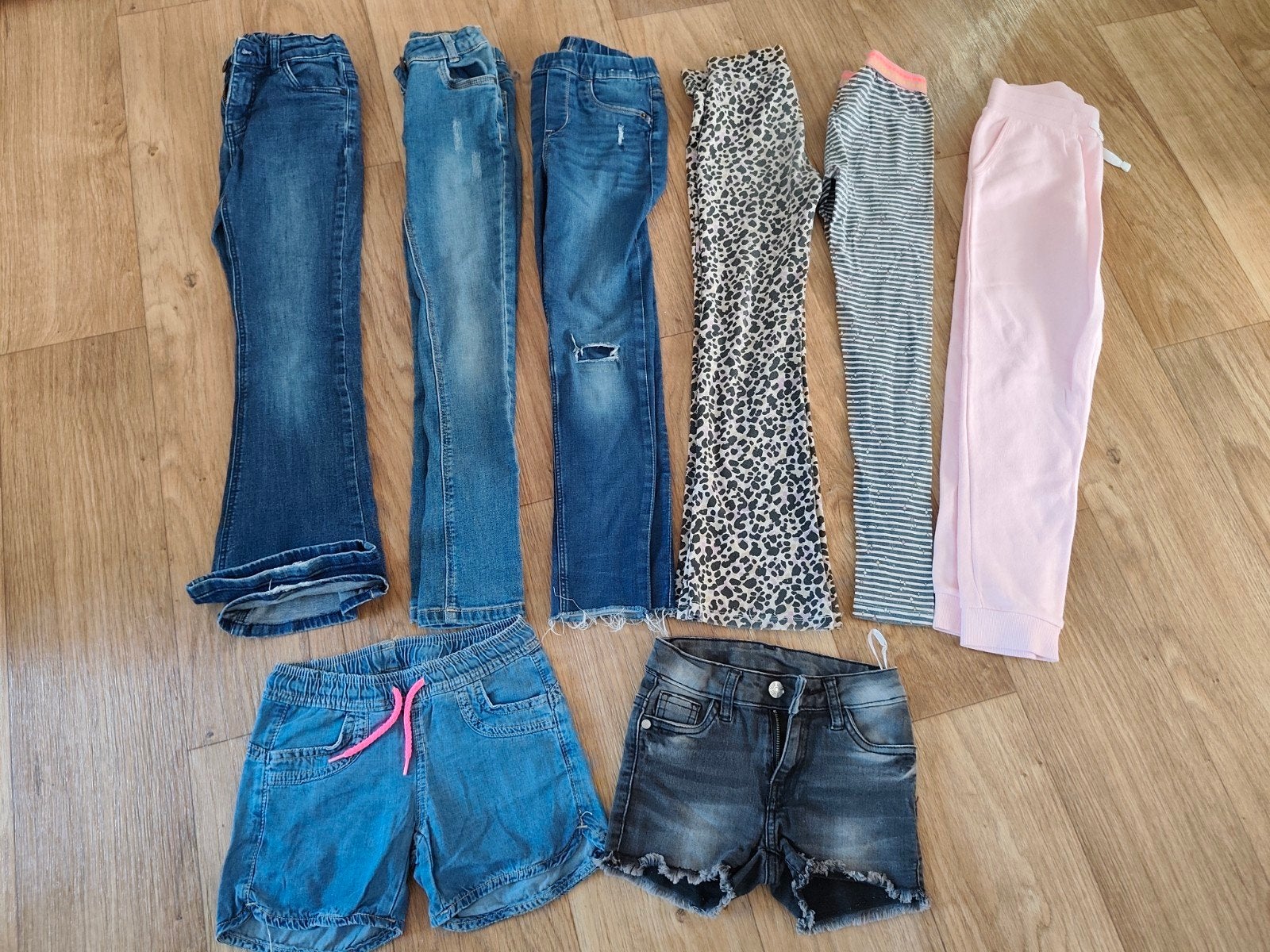 Kledingpakket voor meisjes maat 134, Ophalen, Zo goed als nieuw