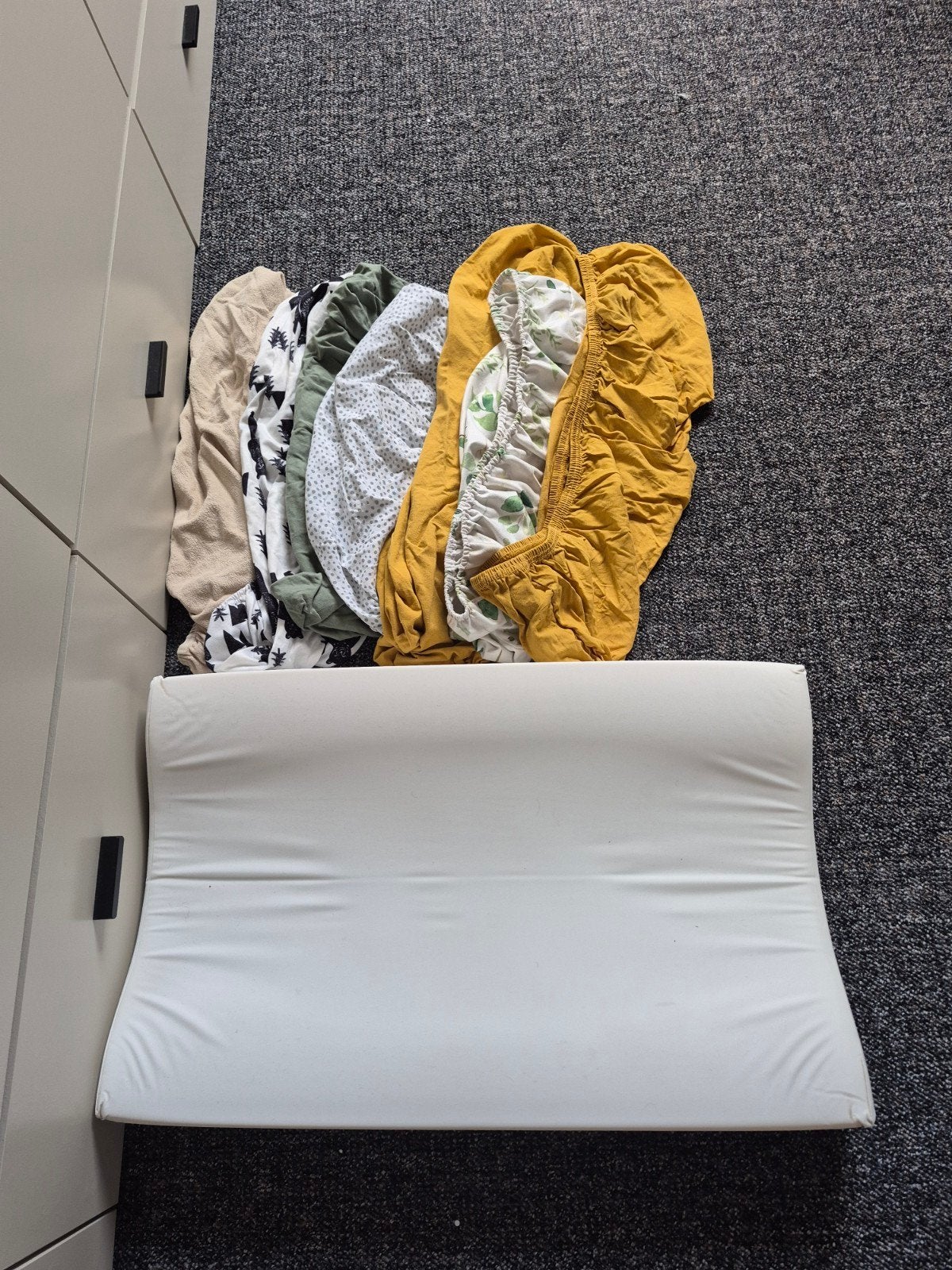 Verschoonkussen met hoezen, Kinderen en Baby's, Badjes en Verzorging, Gebruikt, Aankleedkussen, Standaard, Ophalen