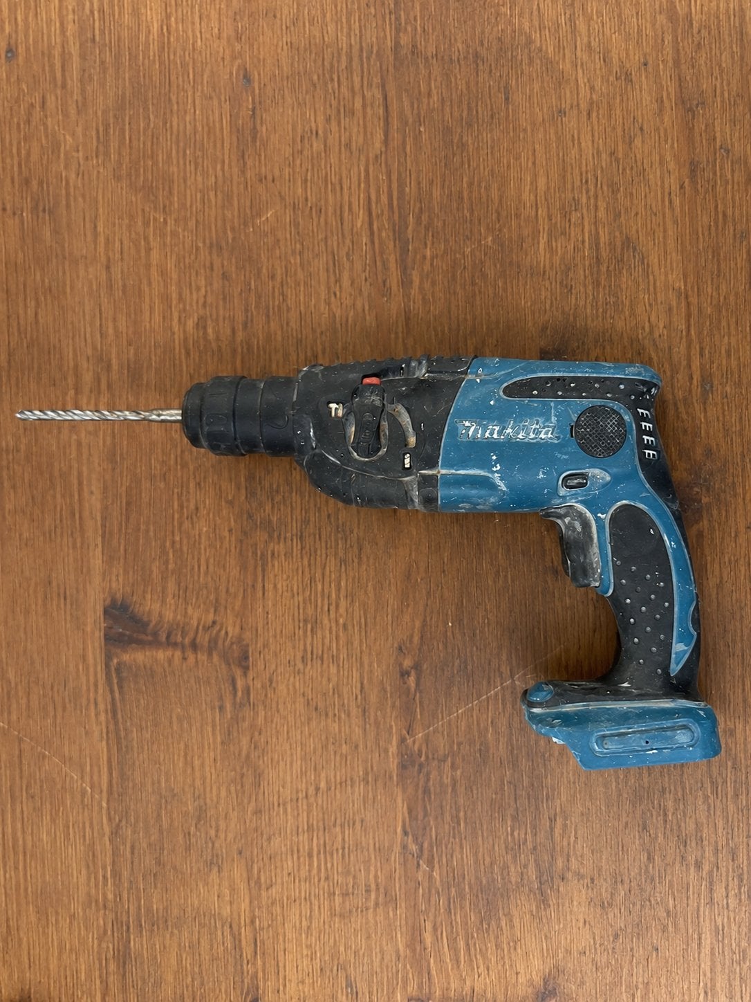 Makita BHR162 14,4V Boorhamer / Combihamer, Ophalen of Verzenden, Gebruikt, Boor- en/of Breekhamer, Klopboormechanisme
