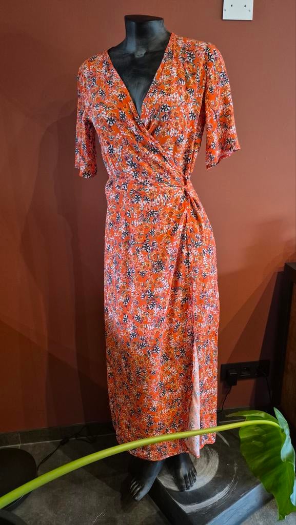 Prachtige Maxi Wikkeljurk Magnolia Maat M, Kleding | Dames, Jurken, Nieuw, Maat 38/40 (M), Onder de knie, Ophalen of Verzenden