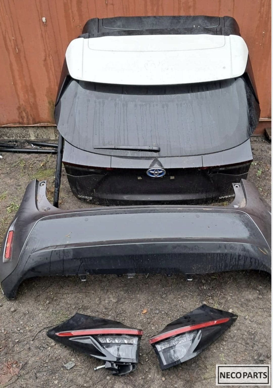 TOYOTA YARIS CROSS ACHTERKLEP ACHTERBUMPER ACHTERLICHTEN, Gebruikt, -, -, Ophalen of Verzenden