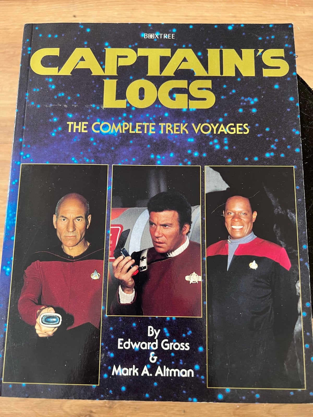 Captain's Logs: The Complete Trek Voyages - Star Trek Boek, Ophalen of Verzenden, Zo goed als nieuw, Tv-serie