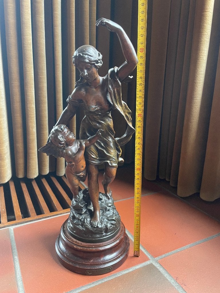 Antiek Bronzen Beeld: Vrouw met Cupido op Marmeren Voet, Ophalen, Brons