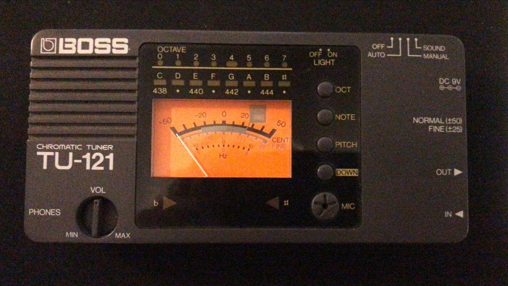 Boss TU121 Tuner+sound A-440.438Hz to 445Hz(Vintage1993), Muziek en Instrumenten, Effecten, Zo goed als nieuw, Volume, Ophalen of Verzenden