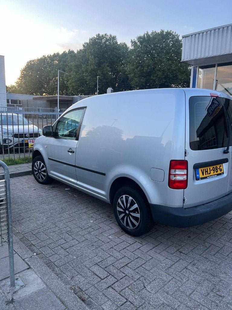 Volkswagen Caddy 1.6 D 55KW 2015 Grijs, Euro 5, 74 pk, 4 cilinders, 700 kg