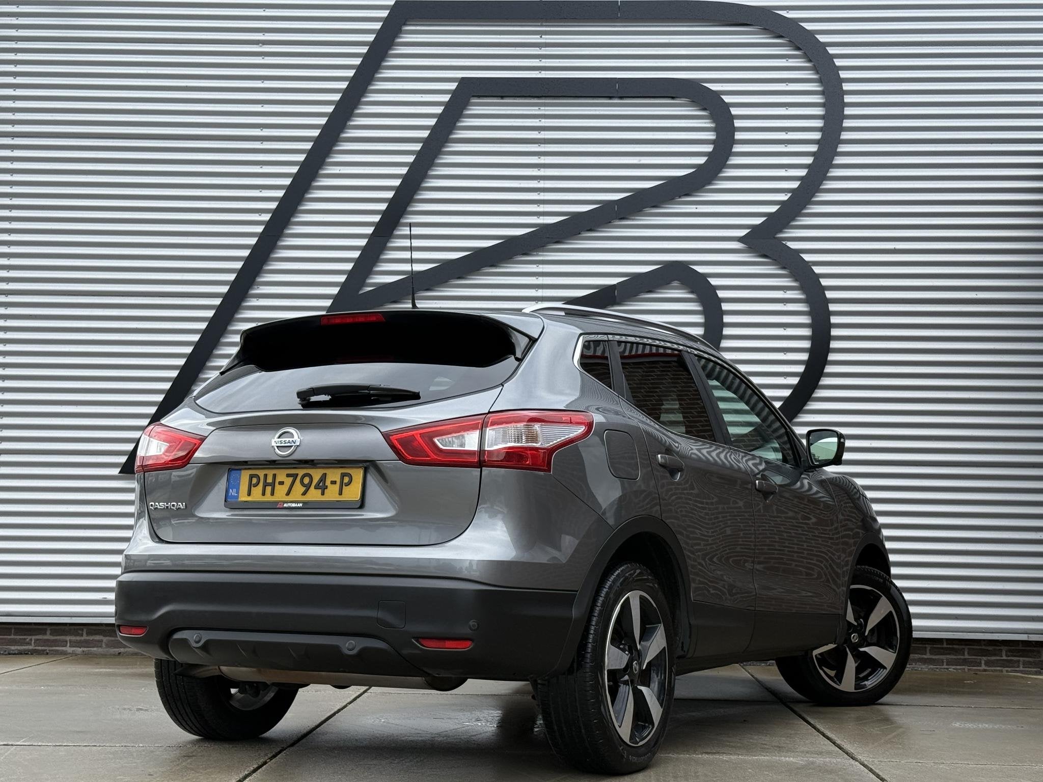 Nissan Qashqai 1.2 N-Connecta 1e Eigenaar|Navi|Pano|360 Came, Auto's, Voorwielaandrijving, Gebruikt, Euro 6, 4 cilinders