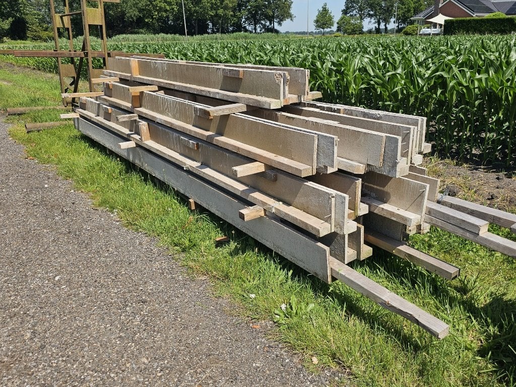 Beton bekisting 20cm hoog voor stroken fundering +/- 200m, Gebruikt, 25 tot 50 mm, Plank, 300 cm of meer