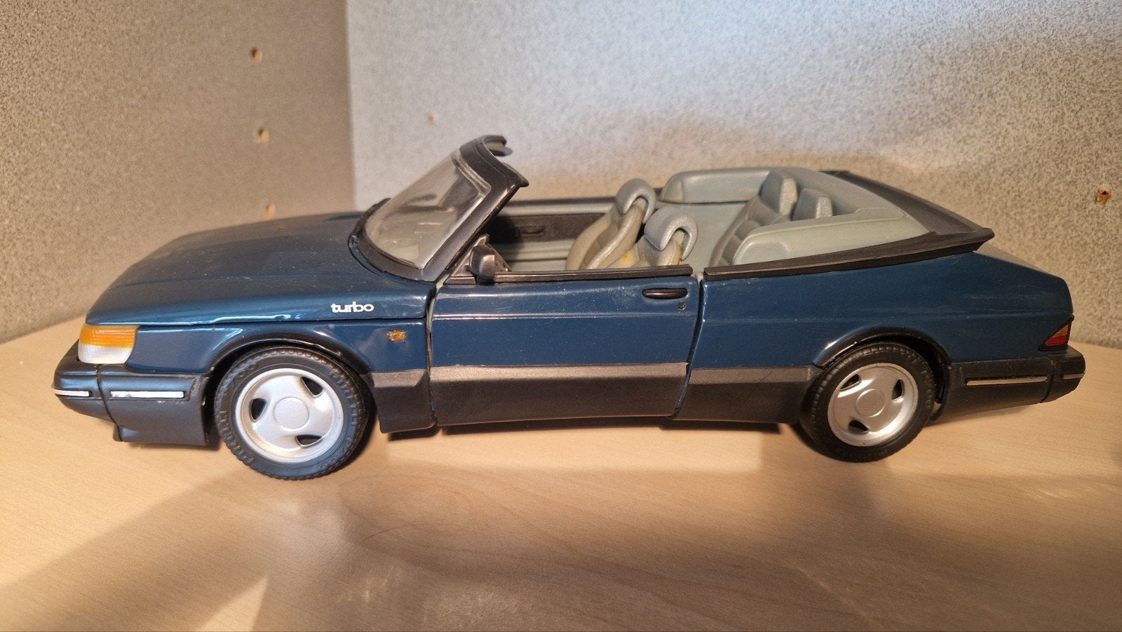 Saab 900 Turbo Cabriolet Modelauto - Blauw, Ophalen of Verzenden