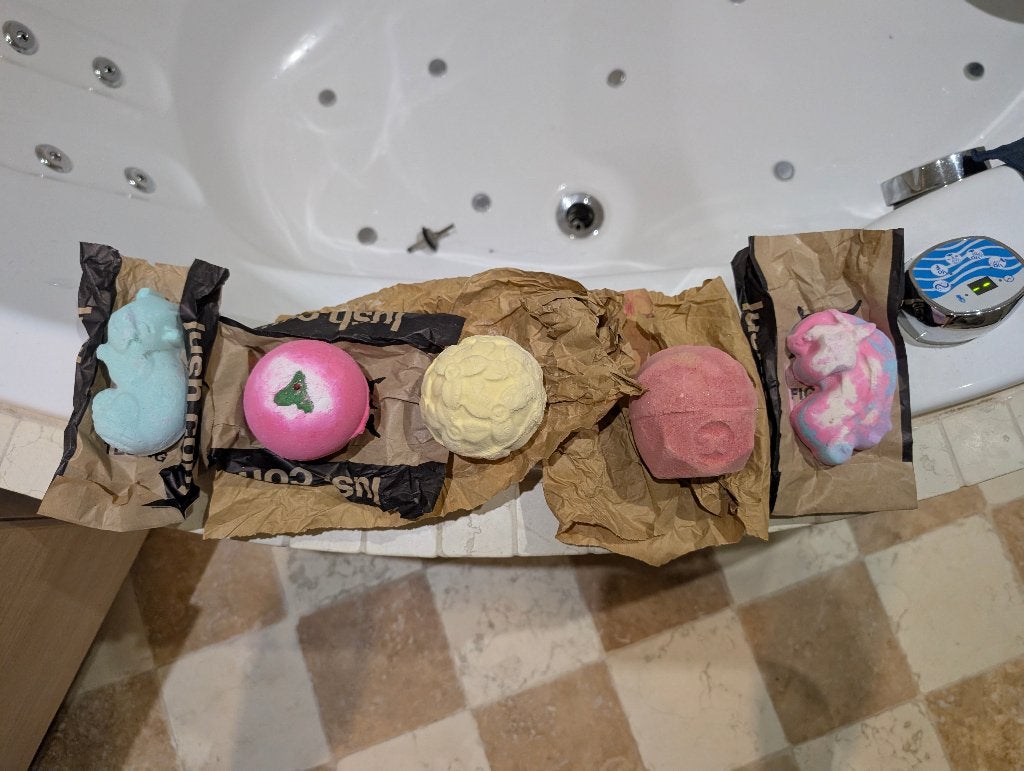 Lush bath bombs 5x, Ophalen, Nieuw, Bad & Douche