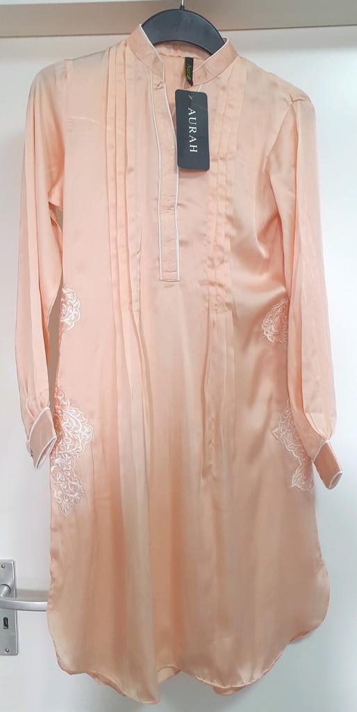 Zijden Tuniek Jurk Peach Abrikoos Wit Geborduurd Indiase Kam, Maat 38/40 (M), Nieuw, Oranje, Ophalen of Verzenden